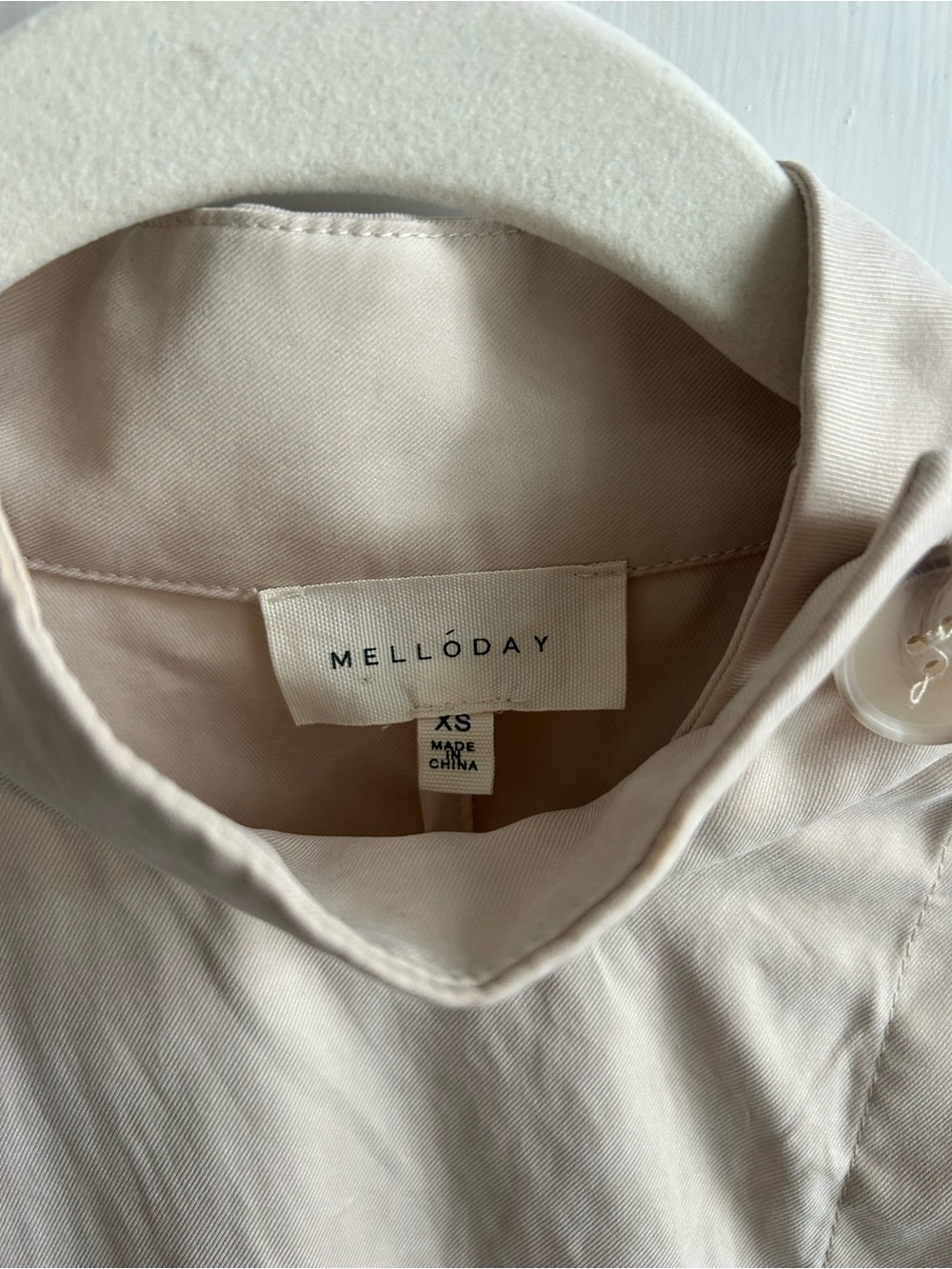 MELLODAY Cream Button-Front Maxi Dress with Belt - Picture 2 of 3
